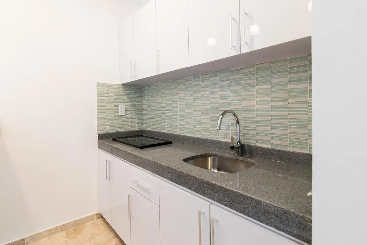 Kuyaan Coral Suites By Holiday In Playa Playa del Carmen 0*,