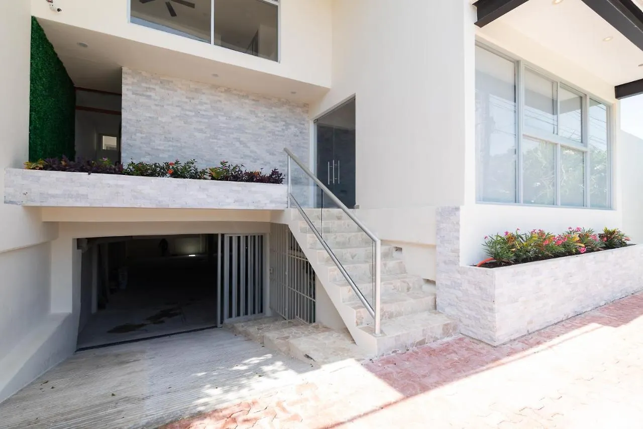 Kuyaan Coral Suites By Holiday In Playa Playa del Carmen 0*,  Mexiko